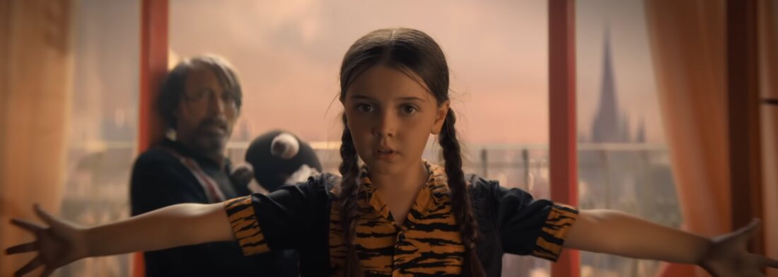 Aurora protects 5B, arms thrown wide in Dust Bunny