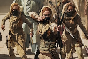 Maja Simonsen (Chiad), Ragga Ragnars (Bain), and Ayoola Smart (Aviendha) in Season 2 of Amazon Prime's The Wheel of Time
